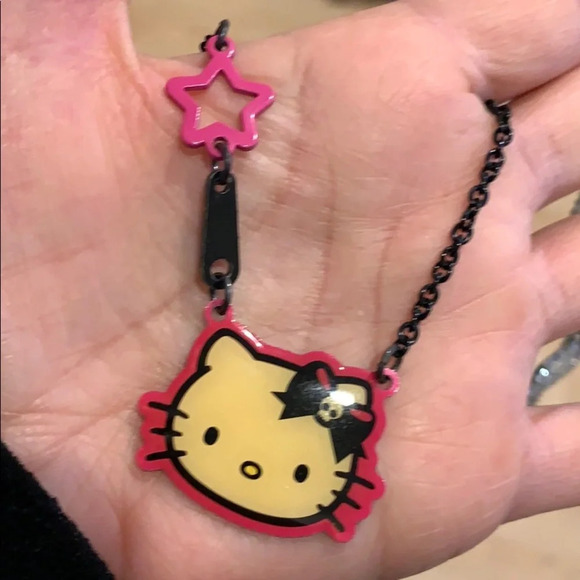 Bundle of 2 pc Hello Kitty Necklace Girls - Picture 3 of 8
